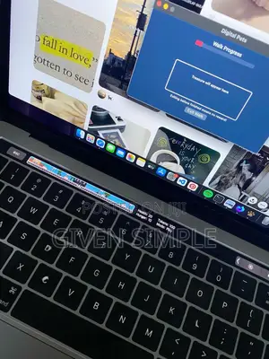 New Laptop Apple MacBook Pro 16GB Intel Core i7 SSD 256GB