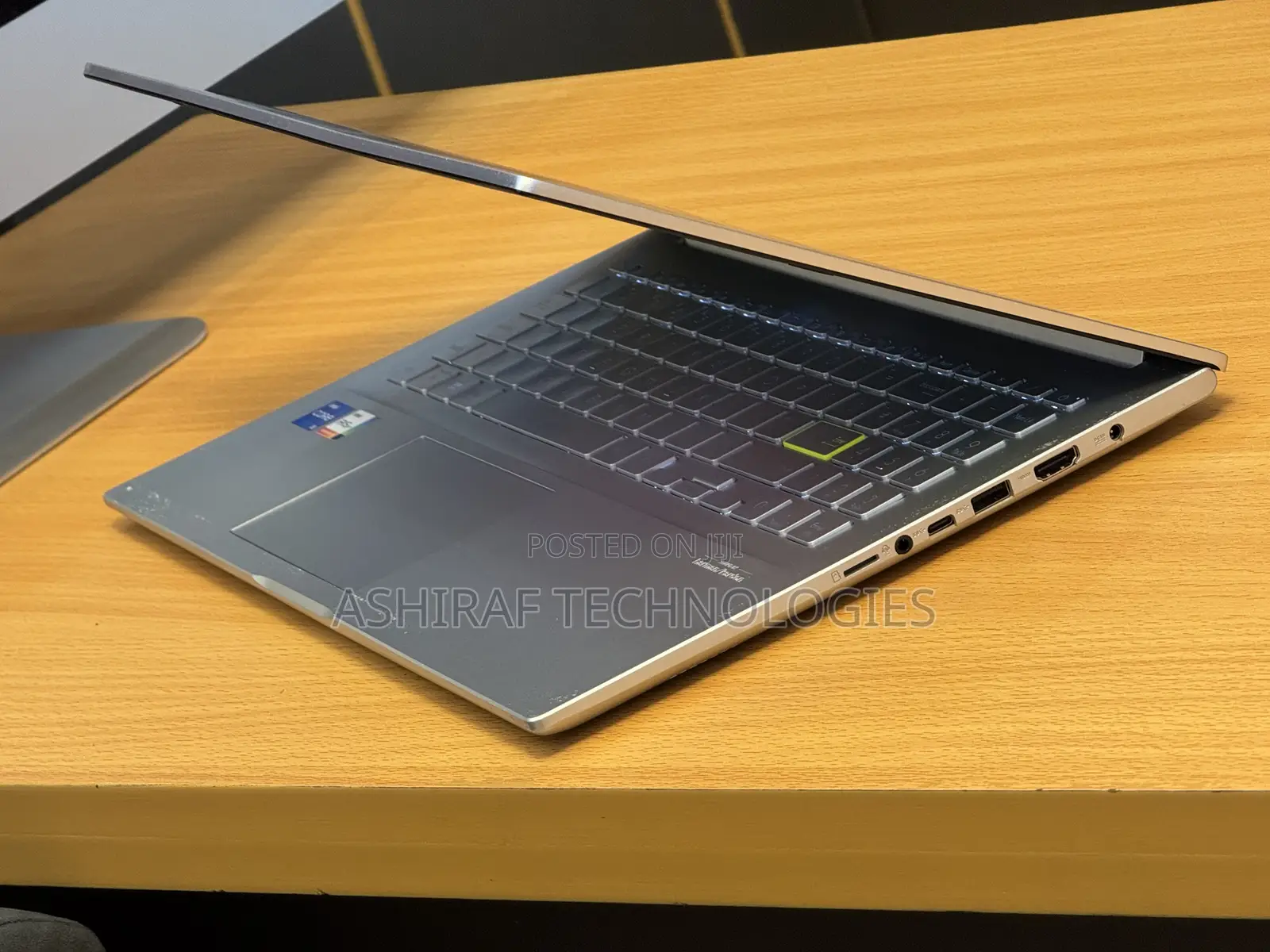 Laptop Asus X501A 8GB Intel Core i5 SSD 256GB