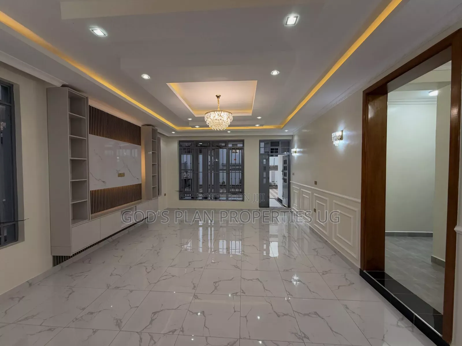 3bdrm Apartment in Bukasa Estate, Central Division for rent