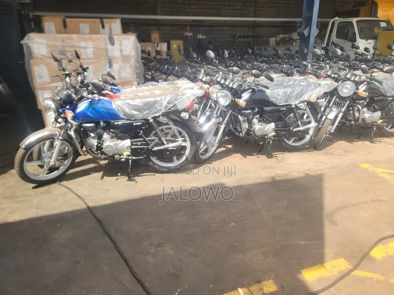 New Hero Hunter 125 2026 Black