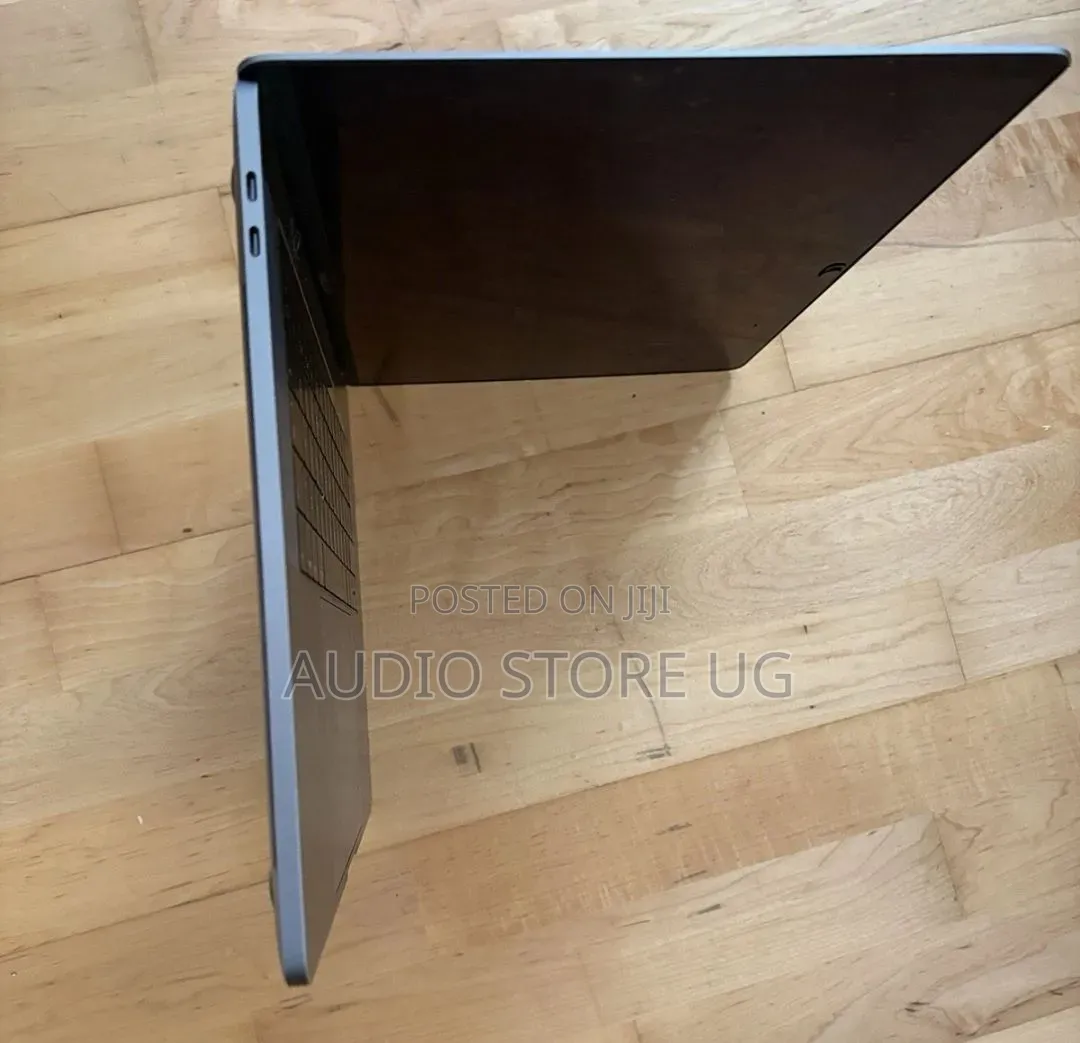 Laptop Apple MacBook Pro 2019 32GB Intel Core i9 SSD 512GB