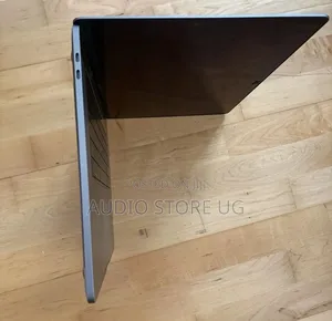 Laptop Apple MacBook Pro 2019 32GB Intel Core i9 SSD 512GB