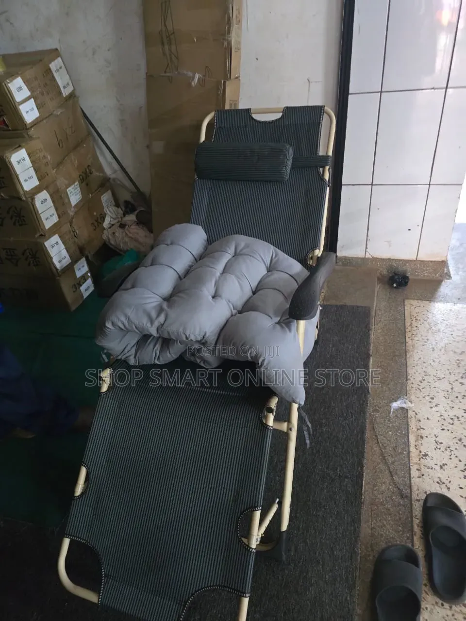 Foldable Resting Chair With Caution for Beaches/Camping/Balcony