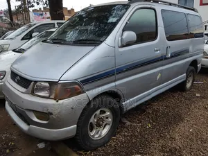 Toyota Regius 1998 Silver