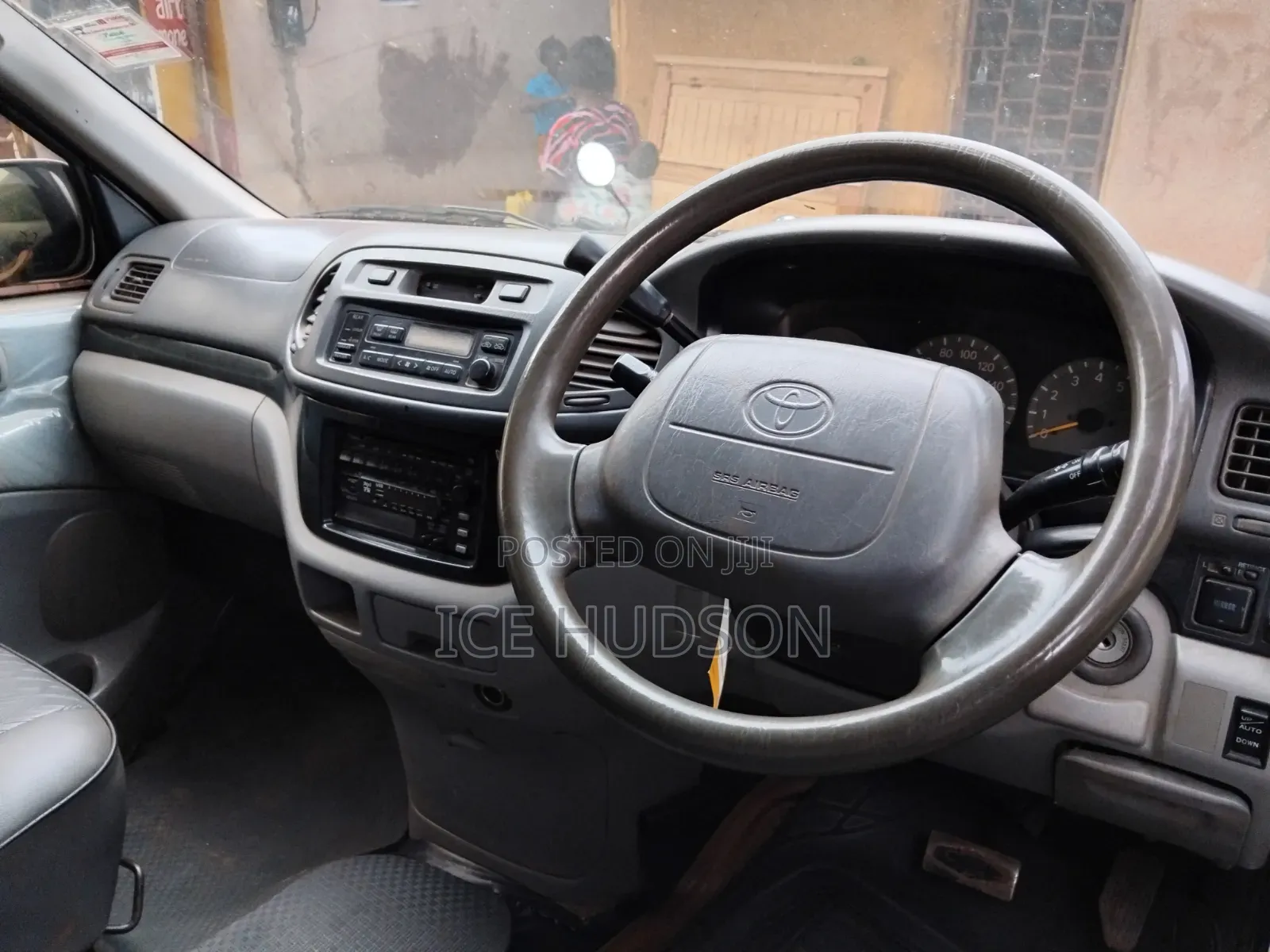 Toyota Regius 1998 Silver