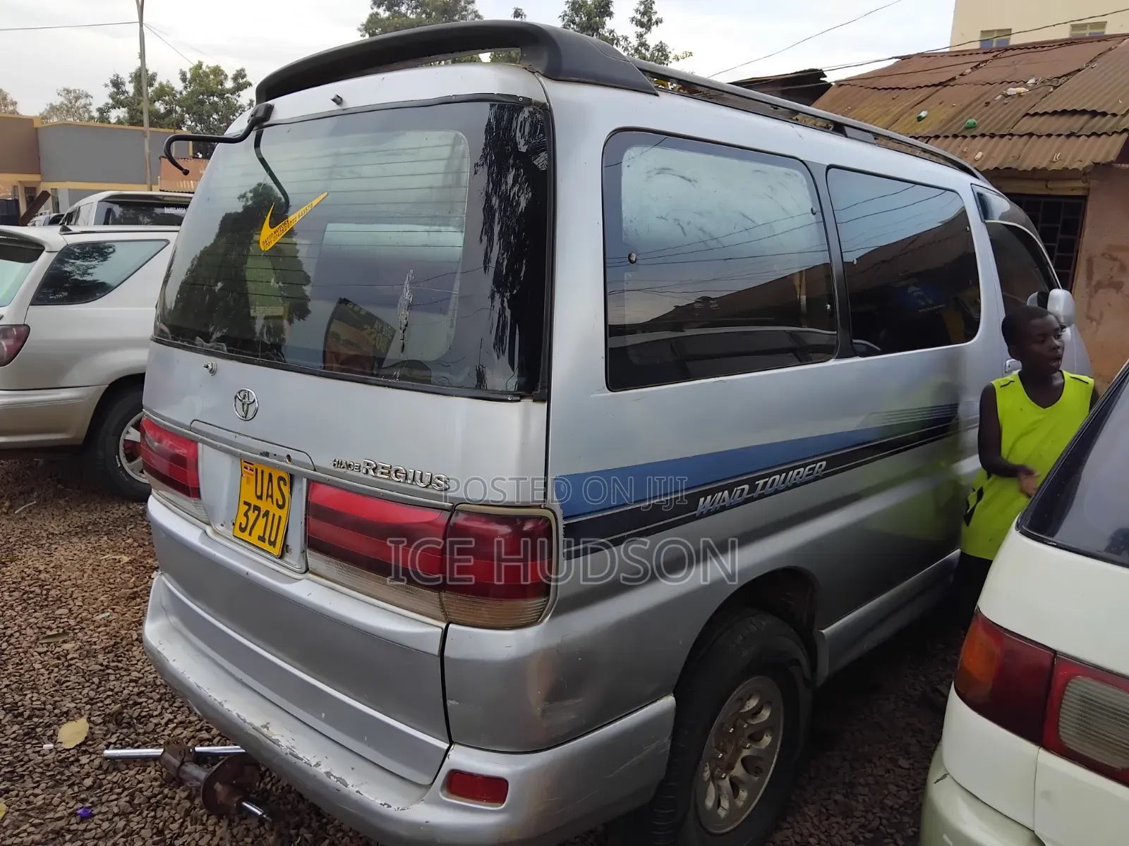 Toyota Regius 1998 Silver