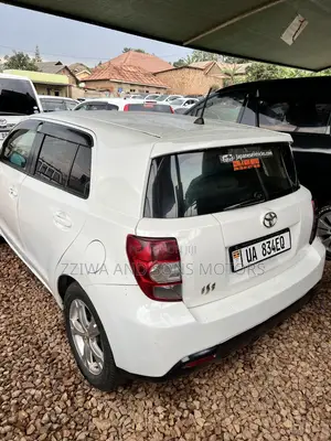 Toyota IST 2012 White