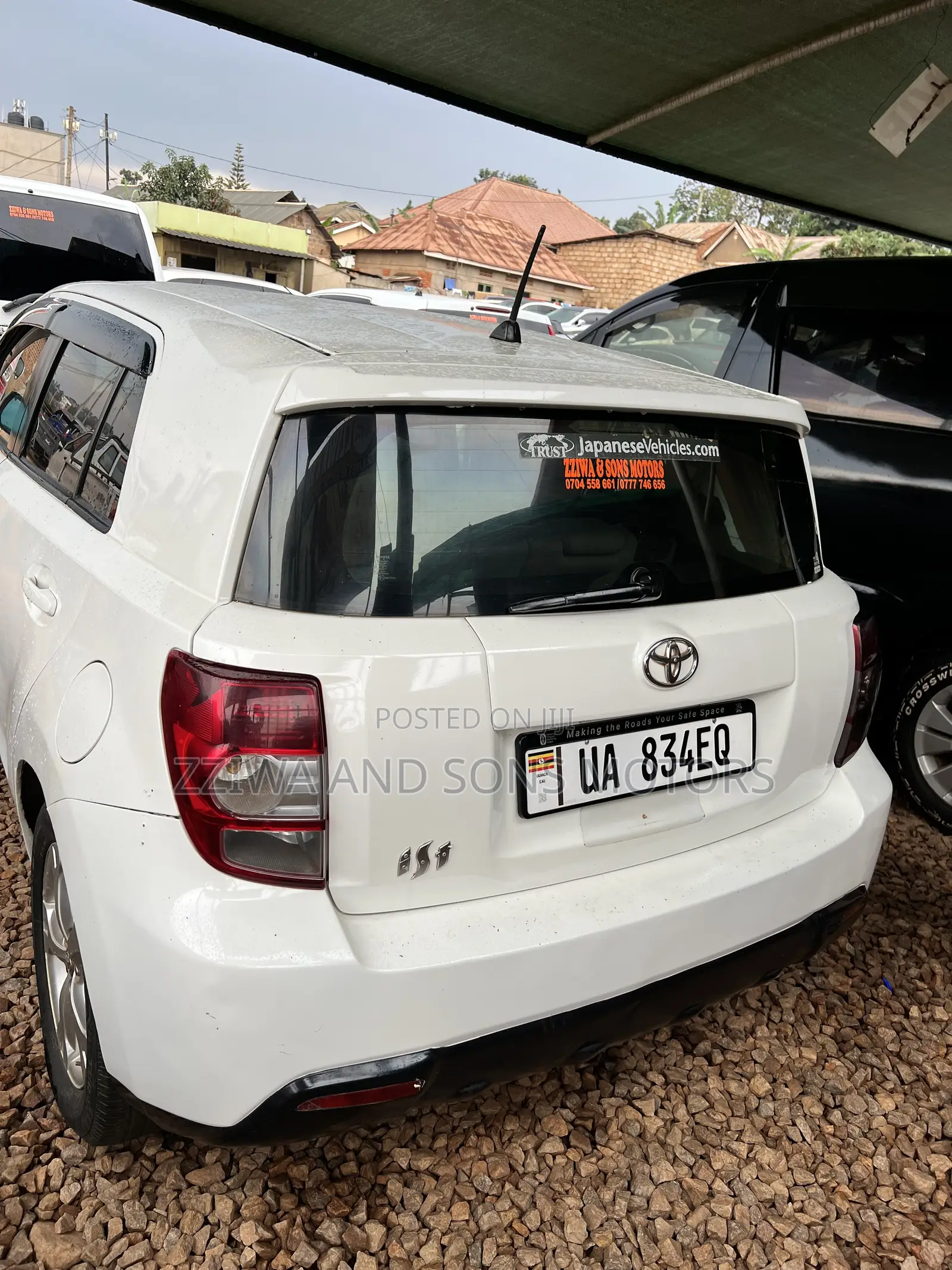 Toyota IST 2012 White