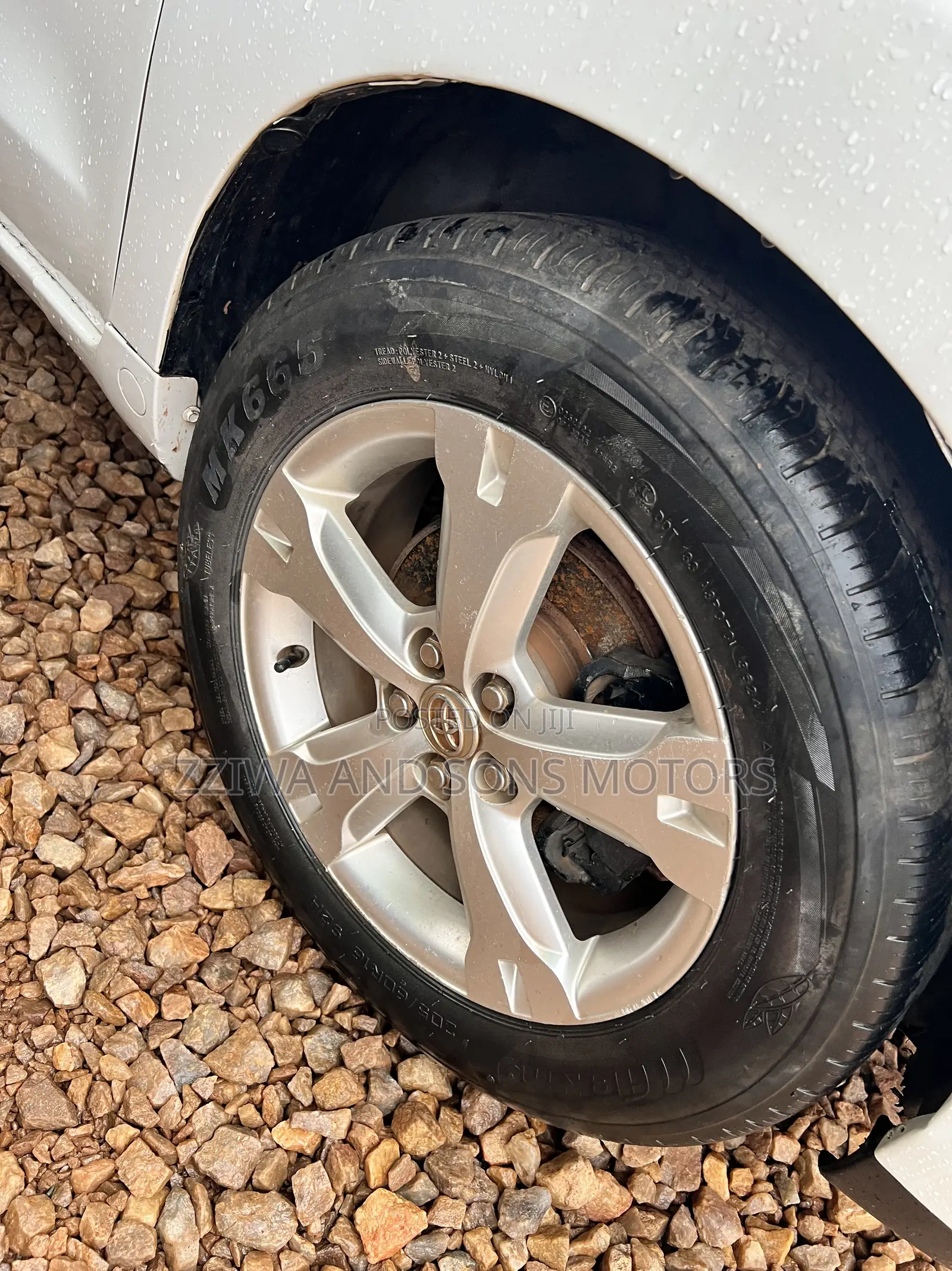 Toyota IST 2012 White