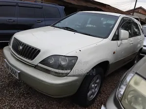 Toyota Harrier 2001 Off white
