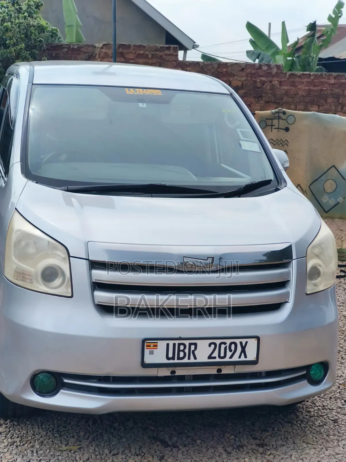 Toyota Noah 2009 Silver