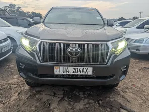 Toyota Land Cruiser 2016 Gray