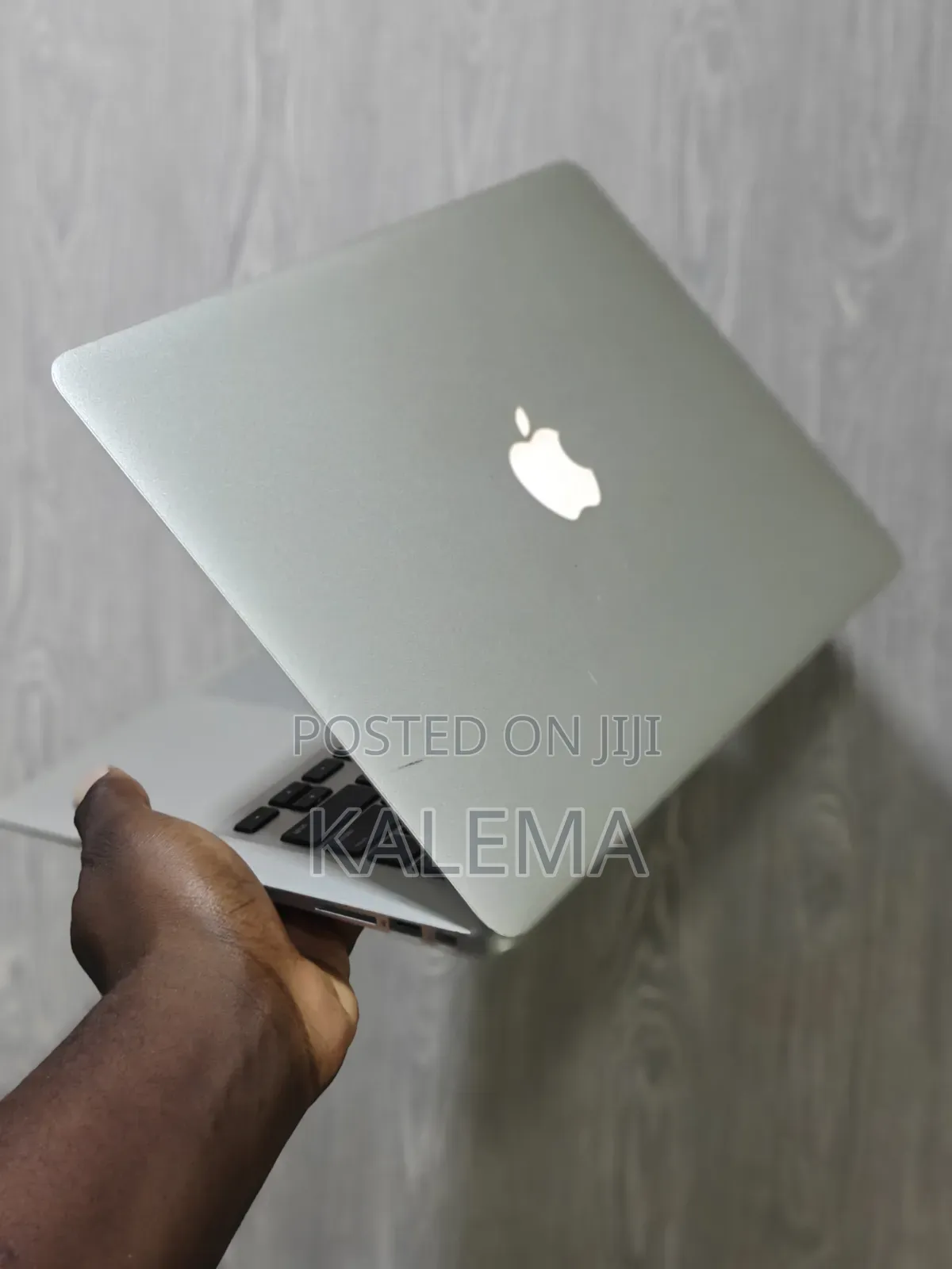 Laptop Apple MacBook Air 2017 8GB Intel Core i5 SSD 256GB