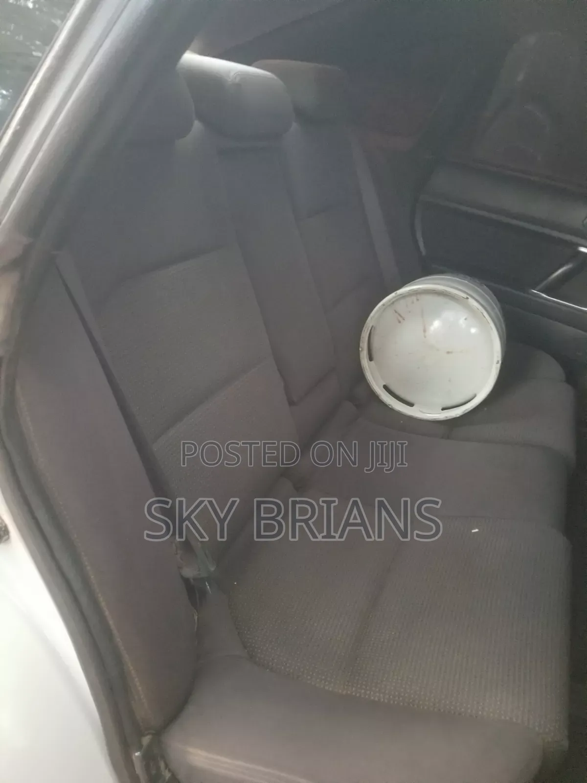 Subaru Legacy 2007 White