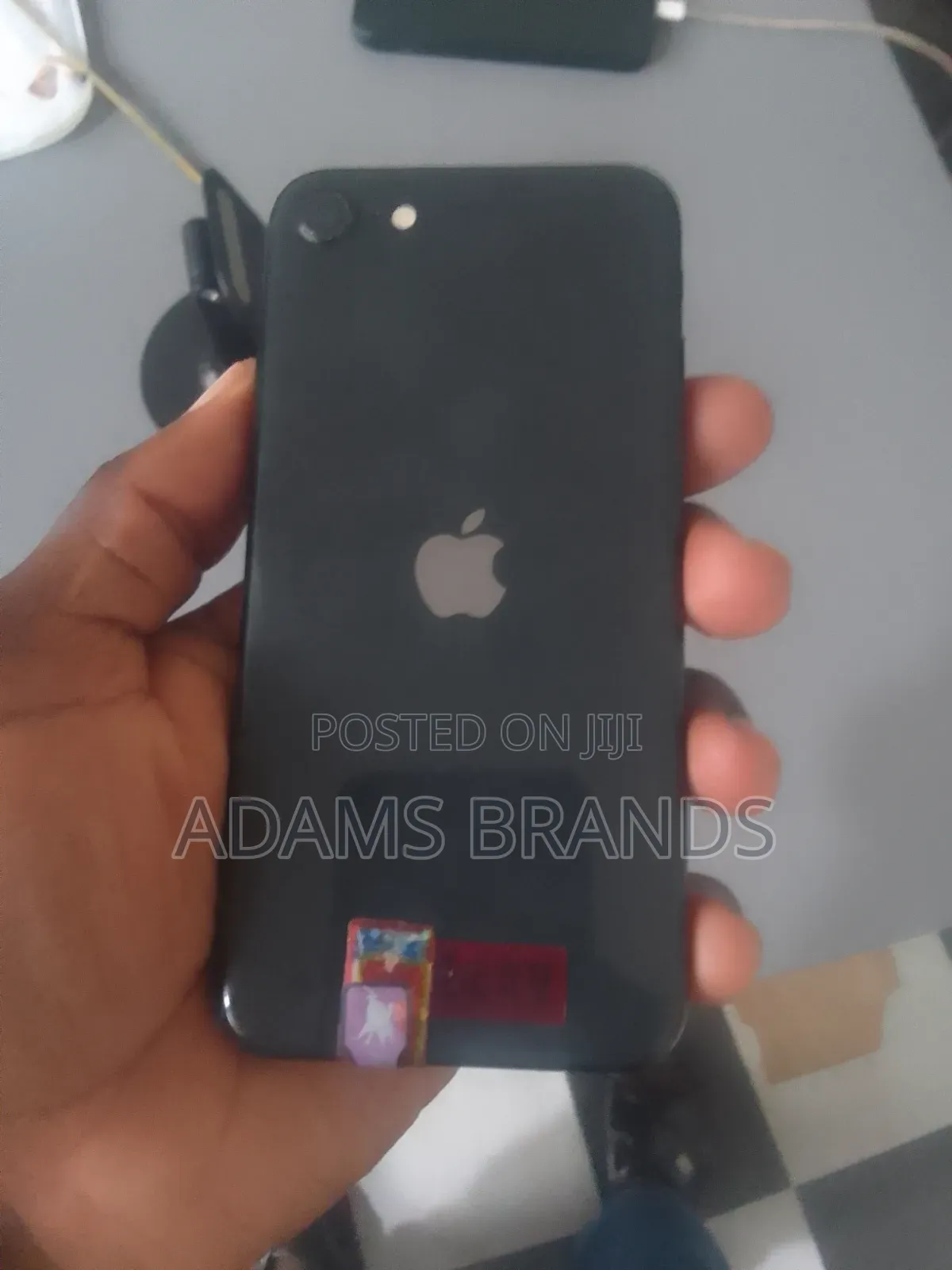 Apple iPhone SE (2020) 64 GB Black