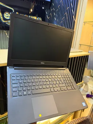 Laptop Dell Vostro 15 3568 4GB Intel Core i3 SSD 128GB