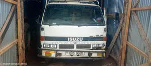 Isuzu Long Chassis 1998 White