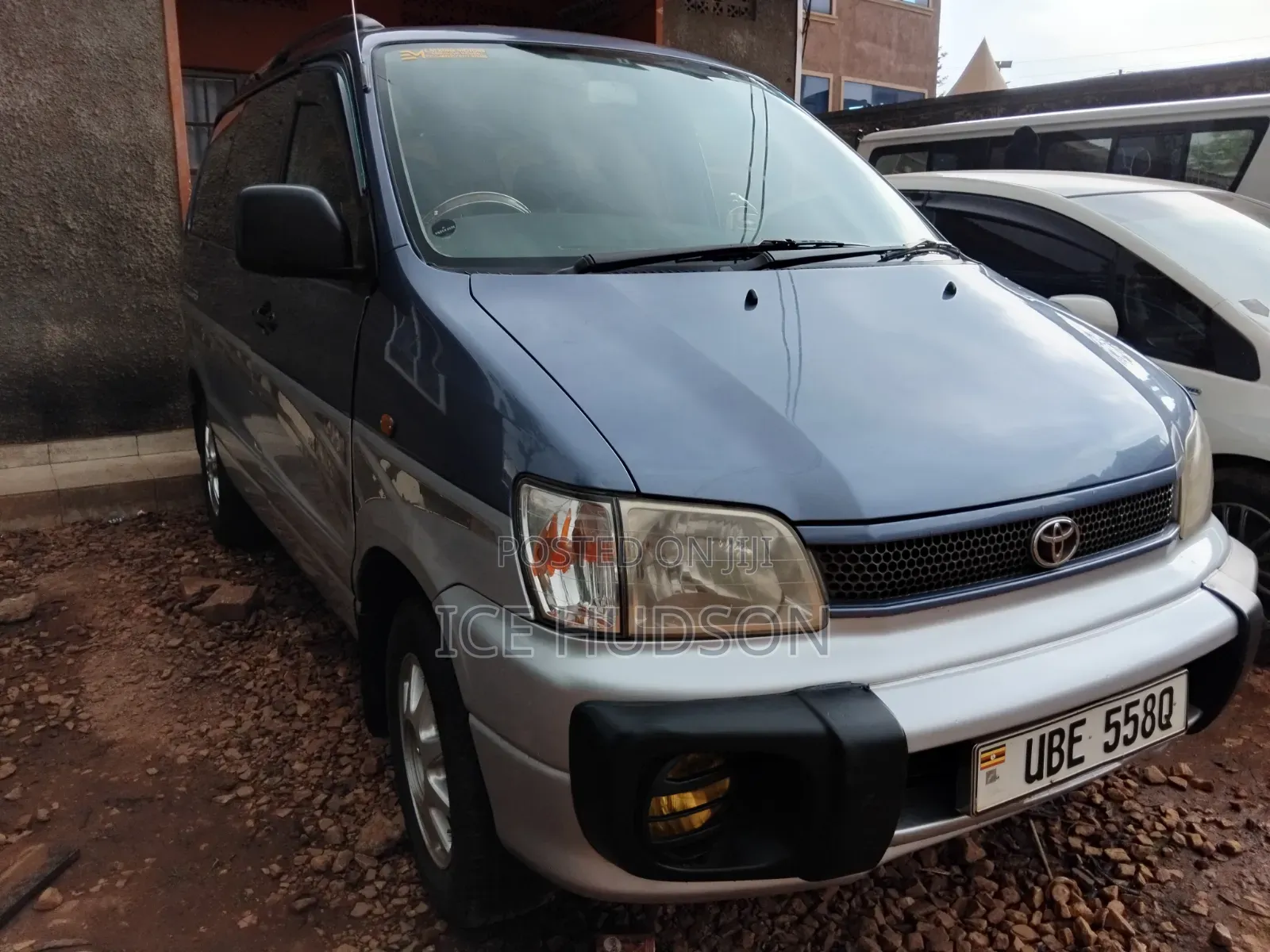 Toyota Noah 2003 Blue