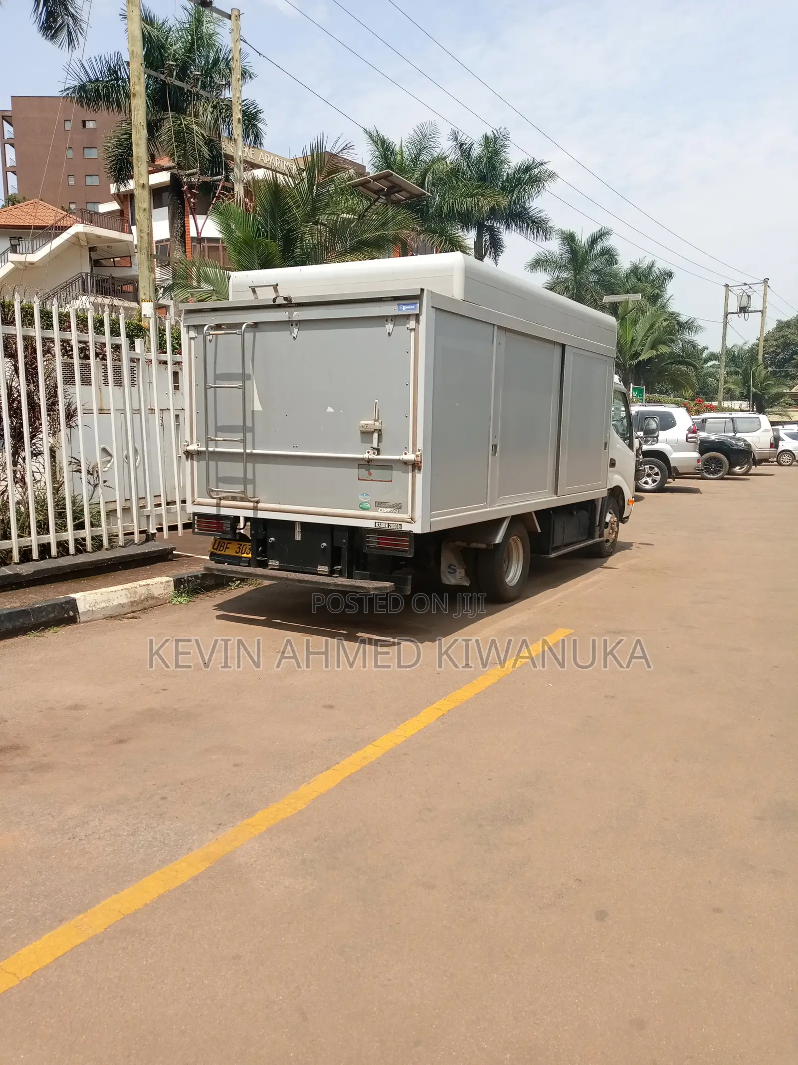 Toyota Fun Cargo 2010 White