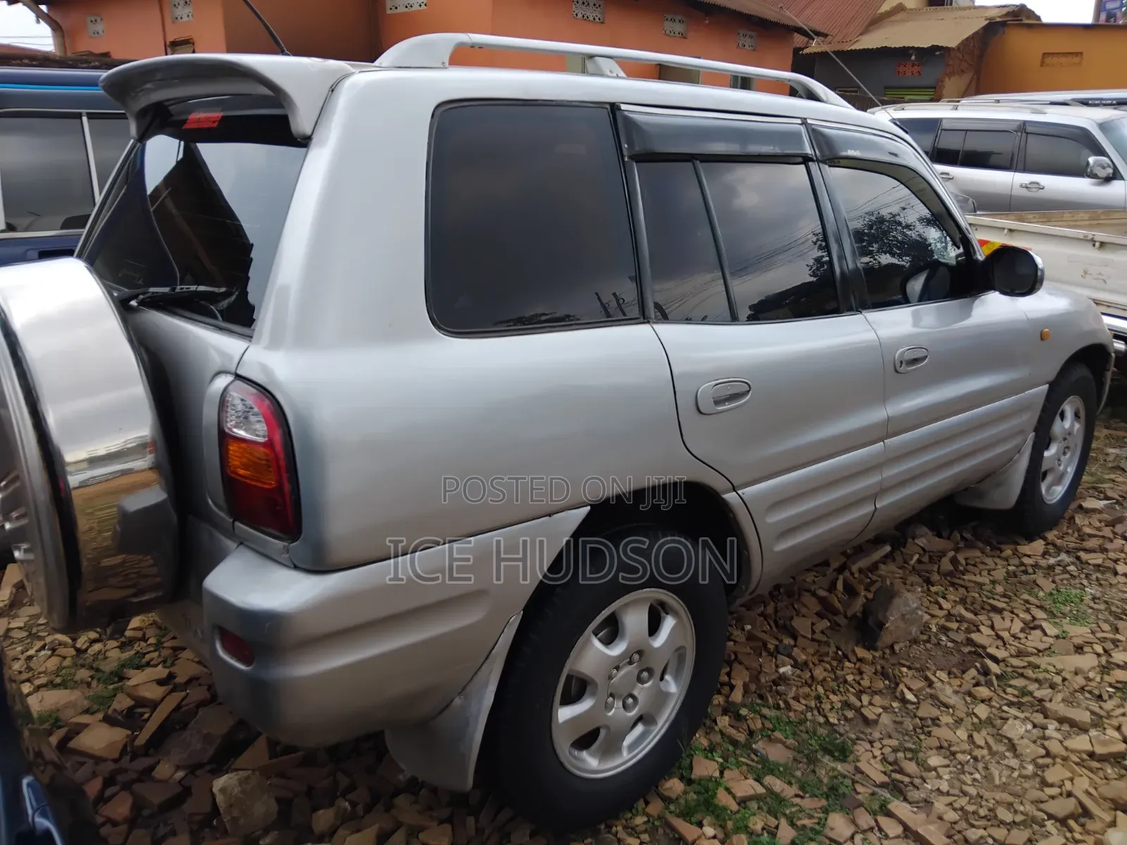 Toyota RAV4 Automatic 2000 Silver