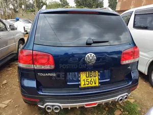 Volkswagen Touareg 2009 Blue