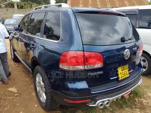 Volkswagen Touareg 2009 Blue