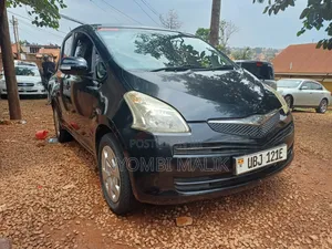 Toyota Ractis 2006 Black