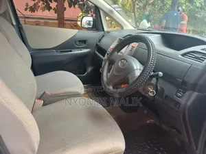 Toyota Ractis 2006 Black