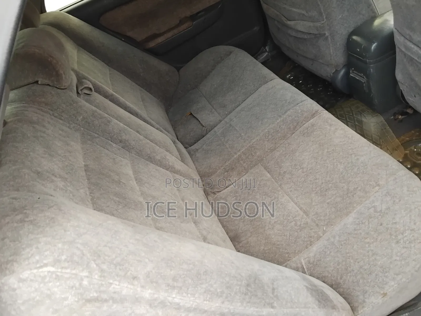 Toyota Corona Premio 2000 Silver
