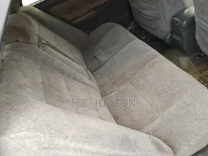 Toyota Corona Premio 2000 Silver