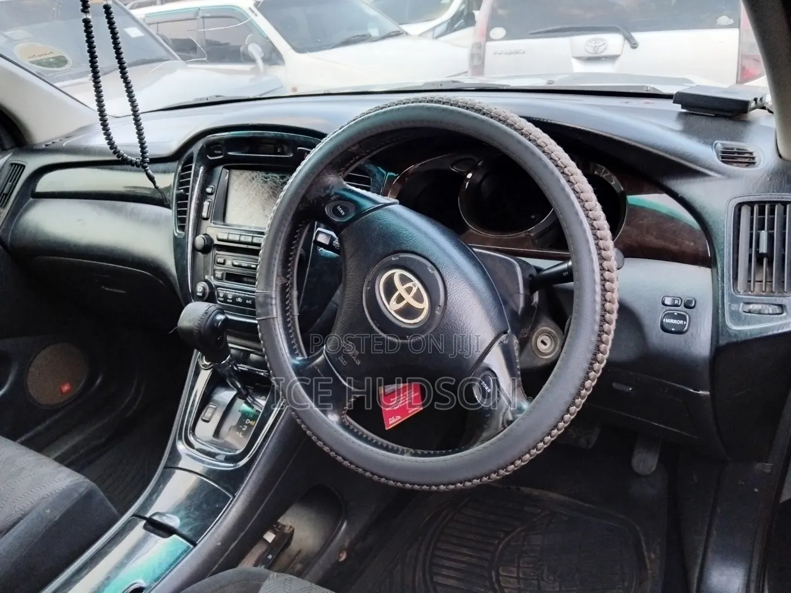 Toyota Kluger 2004 Ivory