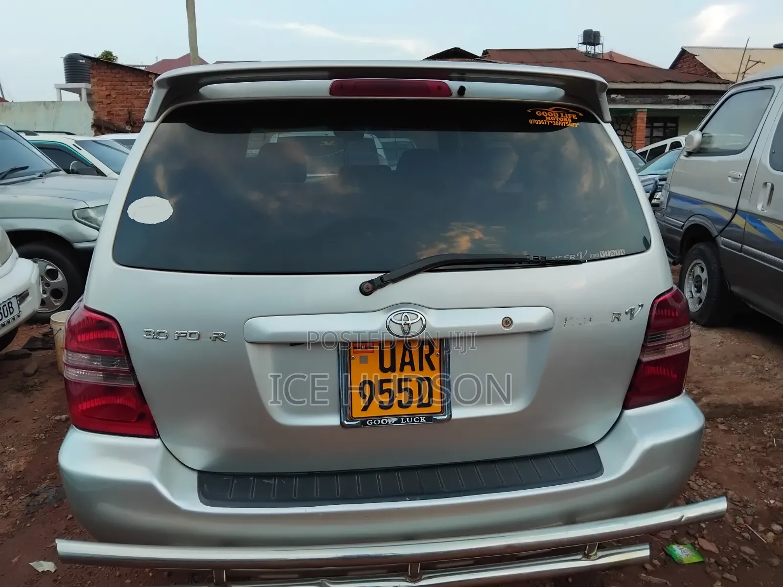 Toyota Kluger 2004 Ivory