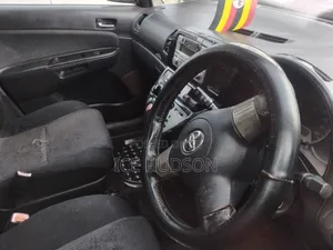 Toyota Wish 2006 Ivory
