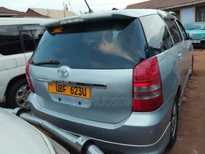 Toyota Wish 2006 Ivory