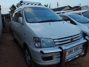 Toyota TownAce Noah 2000 Pearl