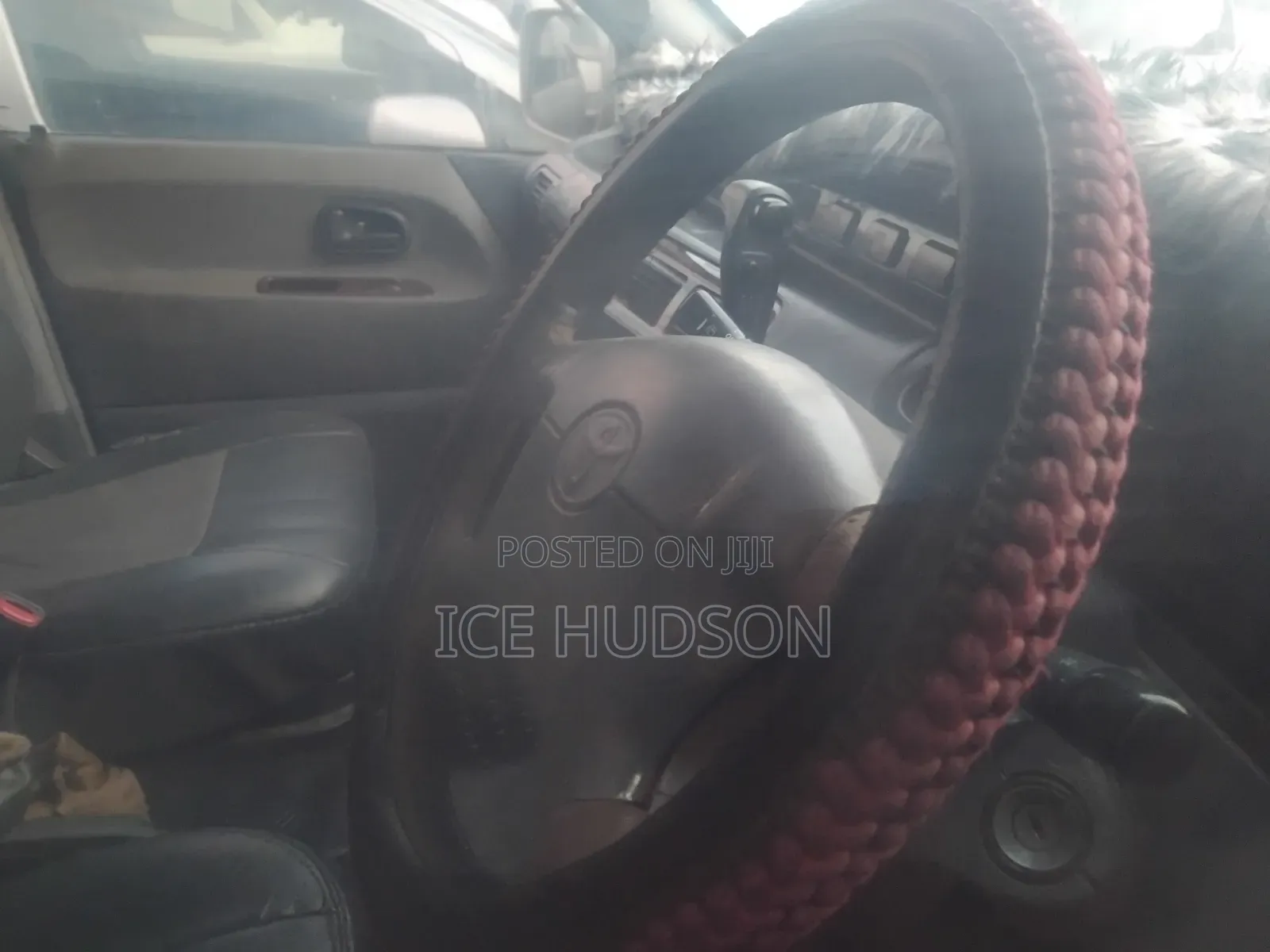 Toyota TownAce Noah 2000 Pearl