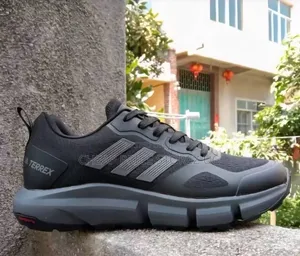 Sneakers New Designer Casual Shoes