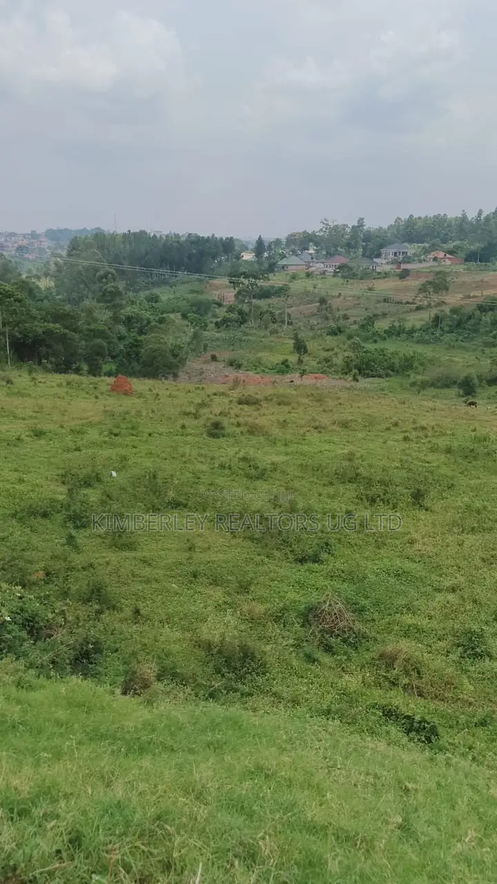 Commercial Land for Sale – Matugga–kasangati Road!