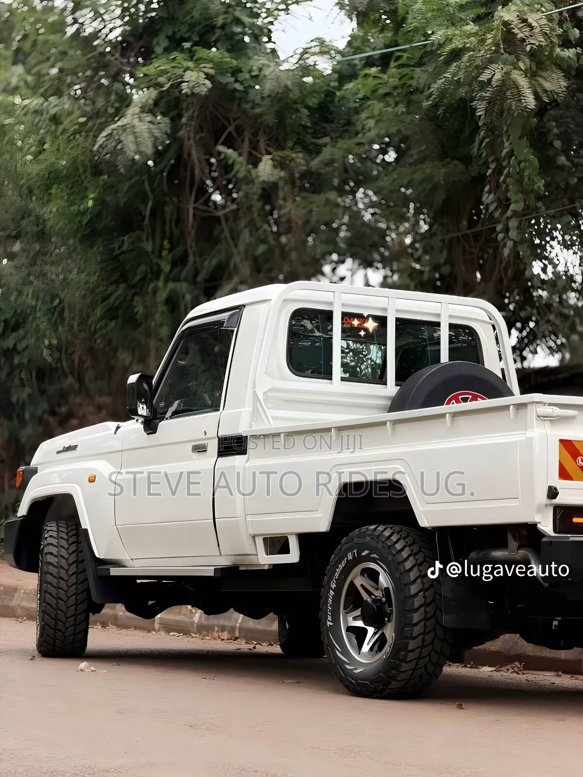 Toyota Land Cruiser 2025 White