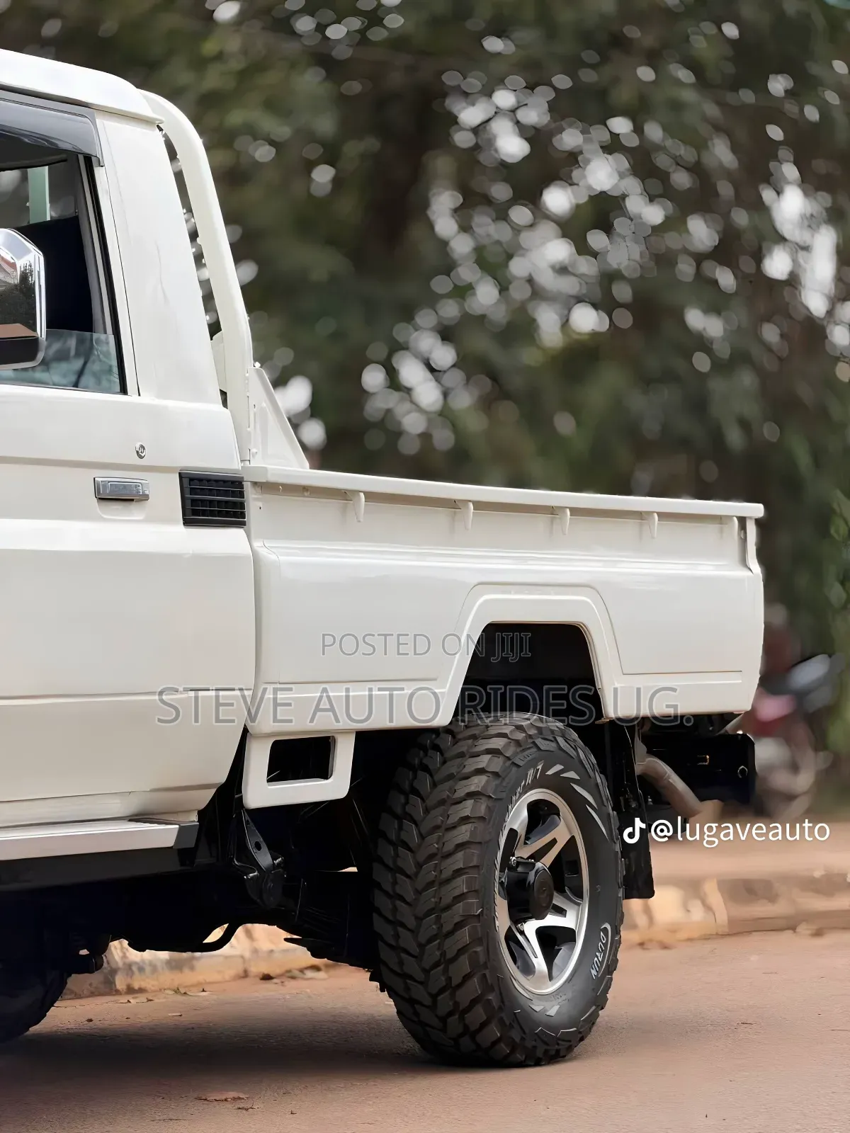 Toyota Land Cruiser 2025 White