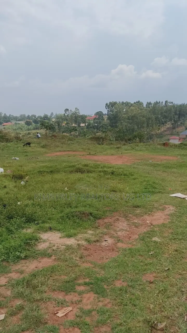  Prime Land for Sale – Mengo! 