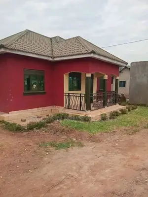 3bdrm House in Wakiso / Wakiso for sale