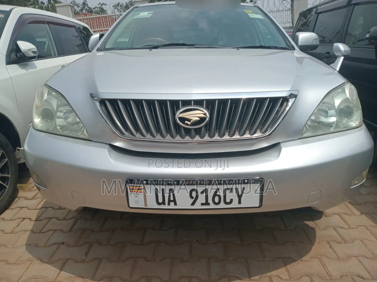 Toyota Harrier 2012 Silver