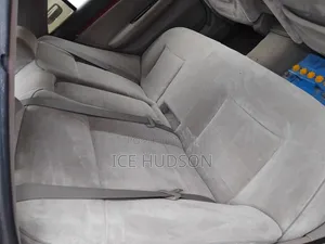Toyota Mark II 2000 Silver