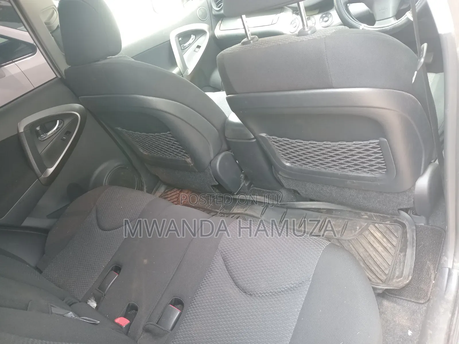 Toyota RAV4 2011 White