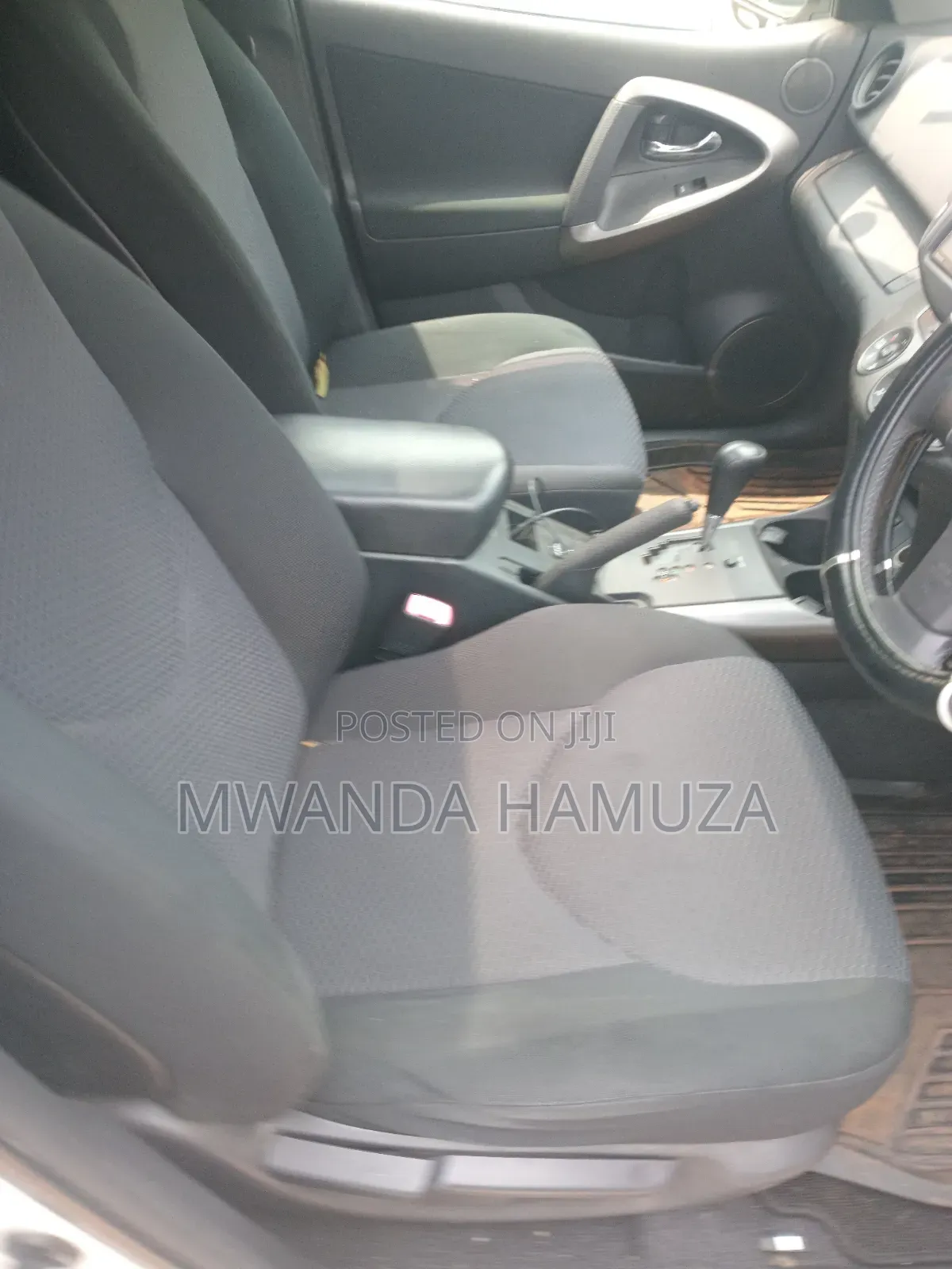 Toyota RAV4 2011 White