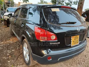 Nissan Dualis 2011 Black
