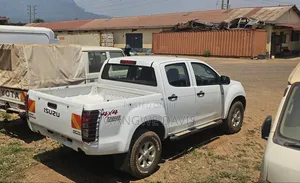 Isuzu D-MAX 2019 White