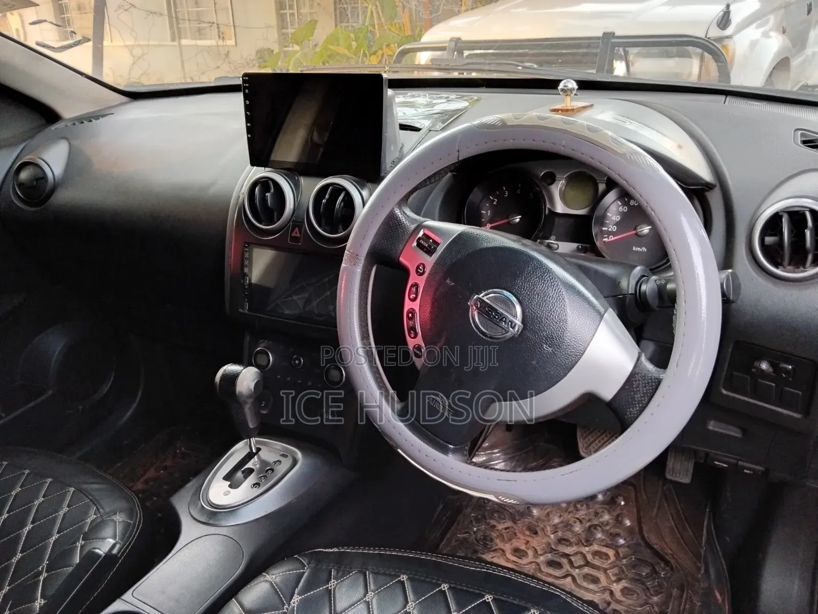 Nissan Dualis 2011 Black