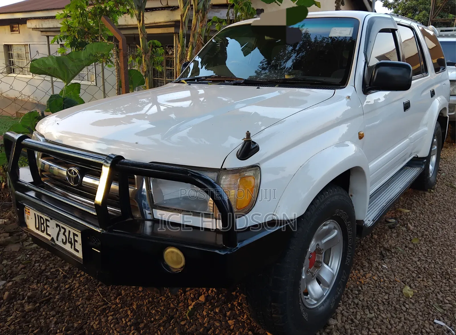 Toyota Hilux 2003 White